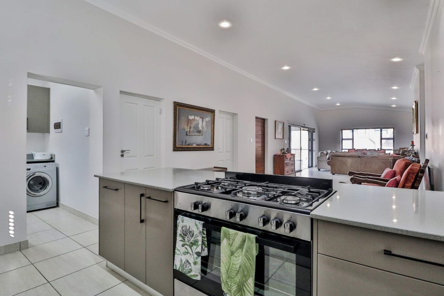 To Let 3 Bedroom Property for Rent in Seemeeu Park Western Cape